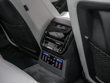 AUDI A6 Limousine e-hybrid quattro S tronic PANO 360