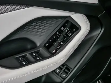 AUDI A6 Limousine e-hybrid quattro S tronic PANO 360