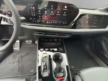 AUDI A6 Limousine TDI quattro S tronic TECH PRO HEAD-