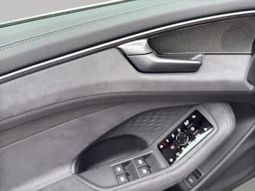 AUDI A6 Limousine TDI quattro S tronic TECH PRO HEAD-