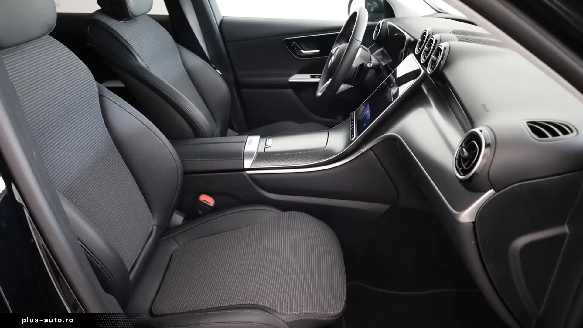Mercedes-Benz GLC 220d 4Matic    Finanțare Leasing