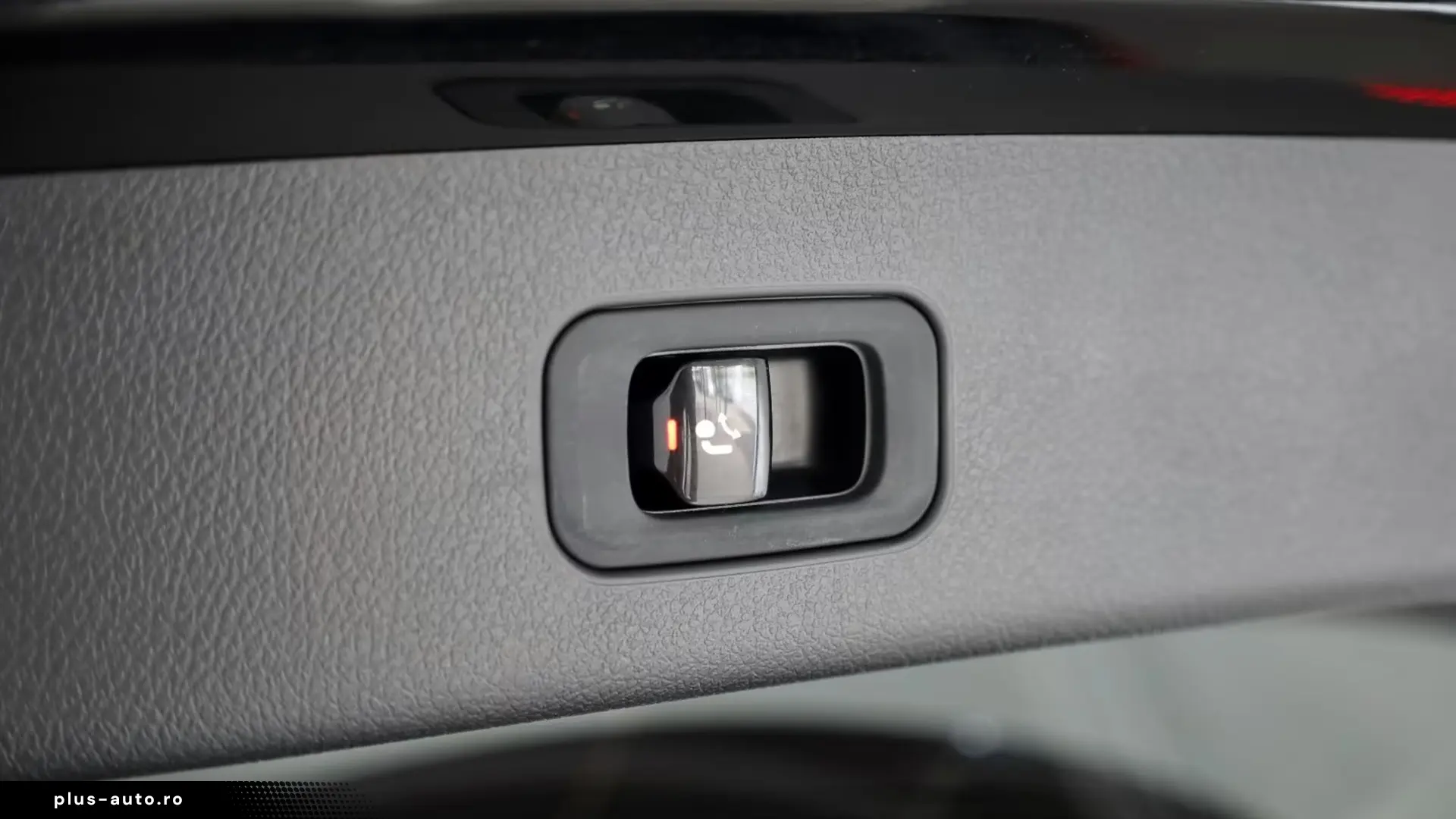 Mercedes-Benz GLC 220d 4Matic    Finanțare Leasing