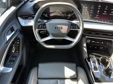 AUDI Q5 TFSI quattro S-tronic  AHK KAMERA OPTIK LED