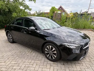 MERCEDES-BENZ A 180  Limousine Kamera Dig.Tacho LED