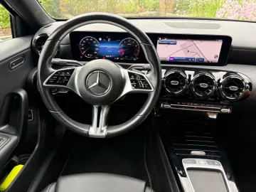 MERCEDES-BENZ A 180  Limousine Kamera Dig.Tacho LED