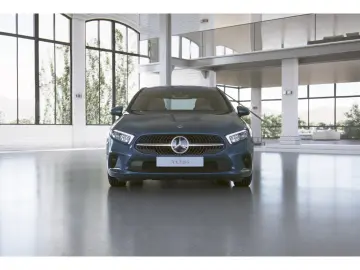 MERCEDES-BENZ A 250 e Limousine Ambi MBUX Progressive AR AUT