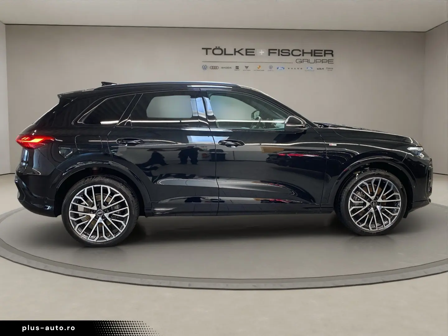 AUDI Q5 2.0 TDI quattro W ACC AHK AUT Navi Virtual LM