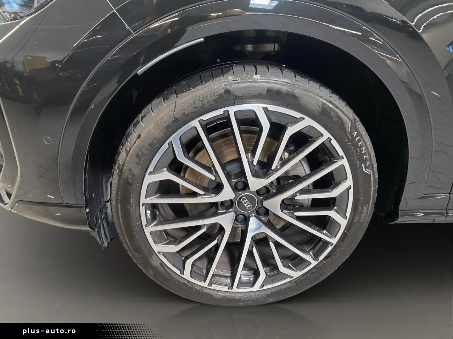 AUDI Q5 2.0 TDI quattro W ACC AHK AUT Navi Virtual LM