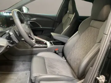 AUDI Q5 2.0 TDI quattro W ACC AHK AUT Navi Virtual LM