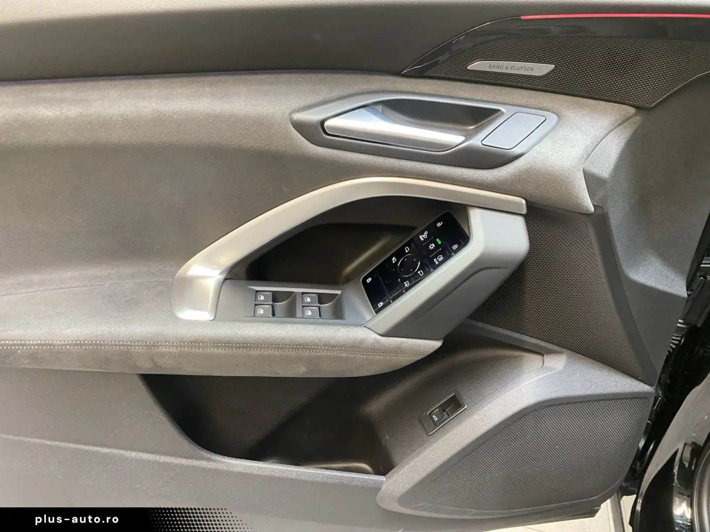 AUDI Q5 2.0 TDI quattro W ACC AHK AUT Navi Virtual LM