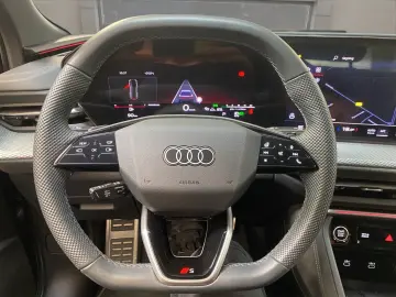 AUDI Q5 2.0 TDI quattro W ACC AHK AUT Navi Virtual LM