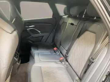 AUDI Q5 2.0 TDI quattro W ACC AHK AUT Navi Virtual LM