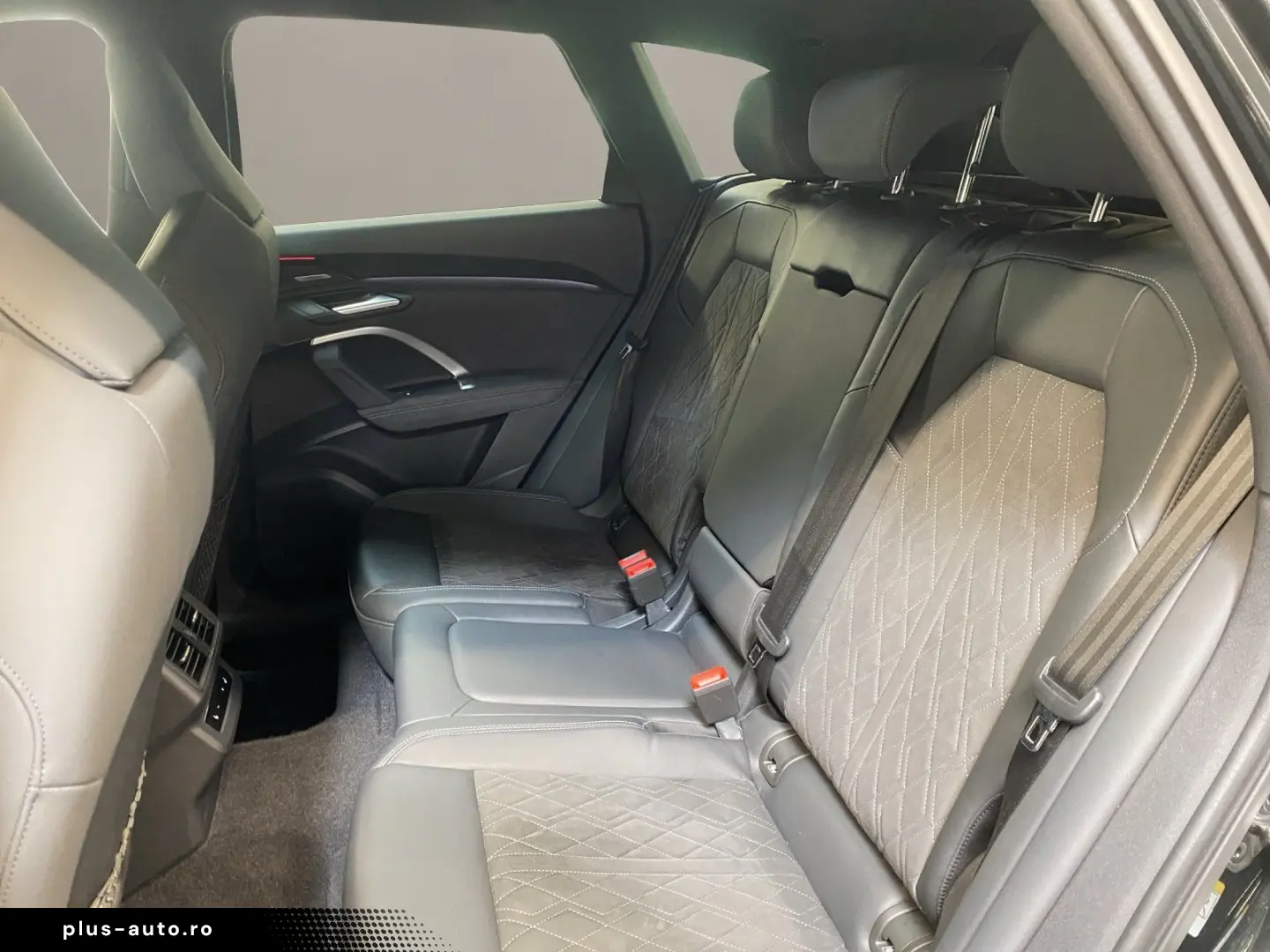 AUDI Q5 2.0 TDI quattro W ACC AHK AUT Navi Virtual LM