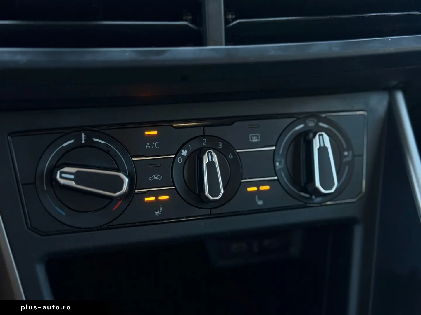 VOLKSWAGEN Polo 2021 — imagine 18