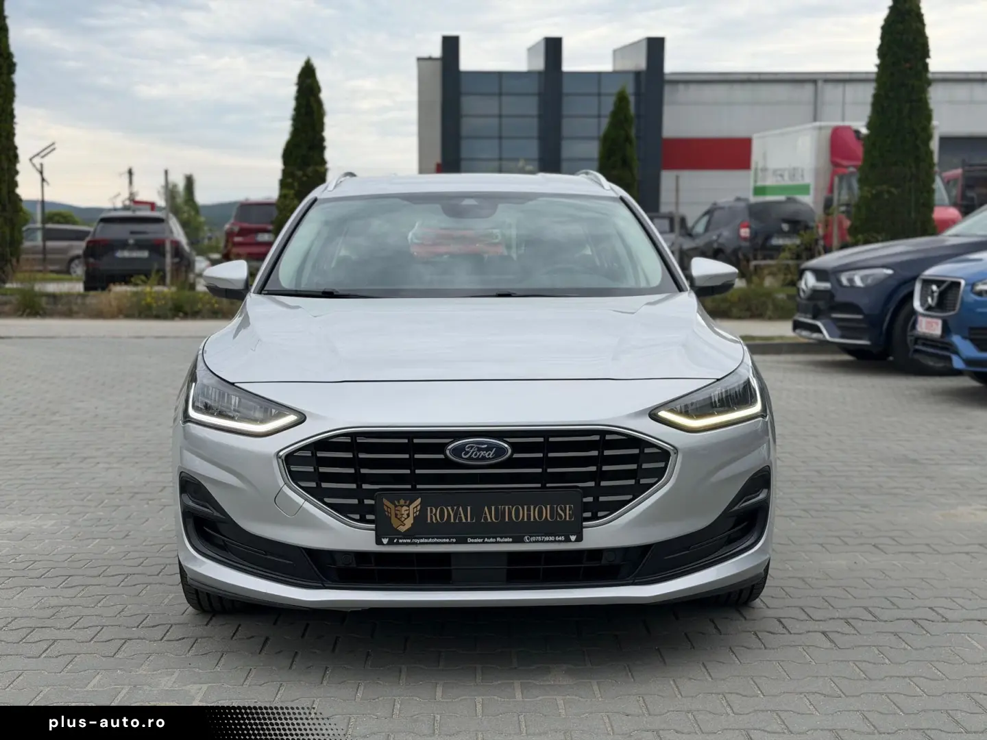 FORD Focus 2023 — imagine 9