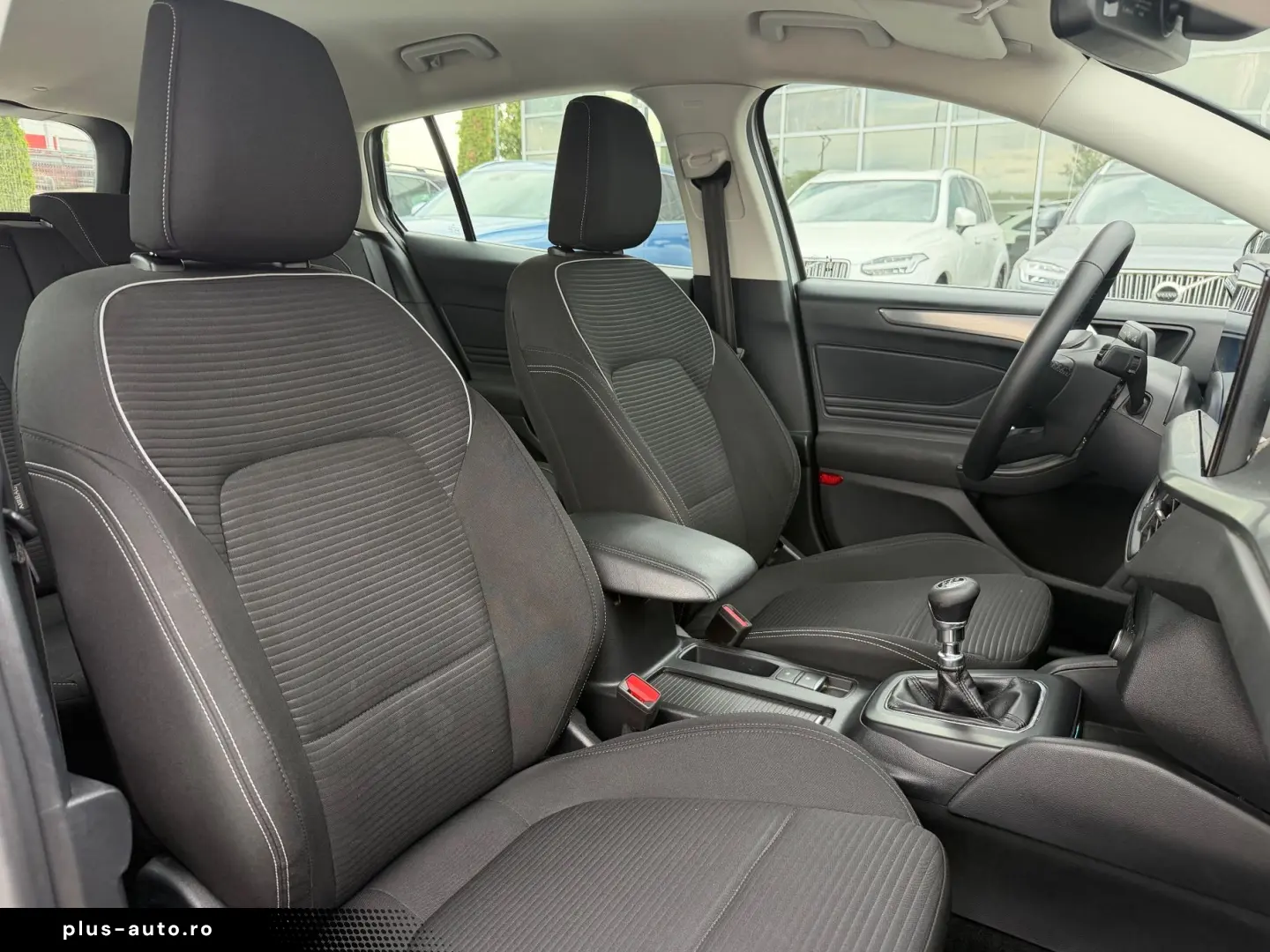 FORD Focus 2023 — imagine 14