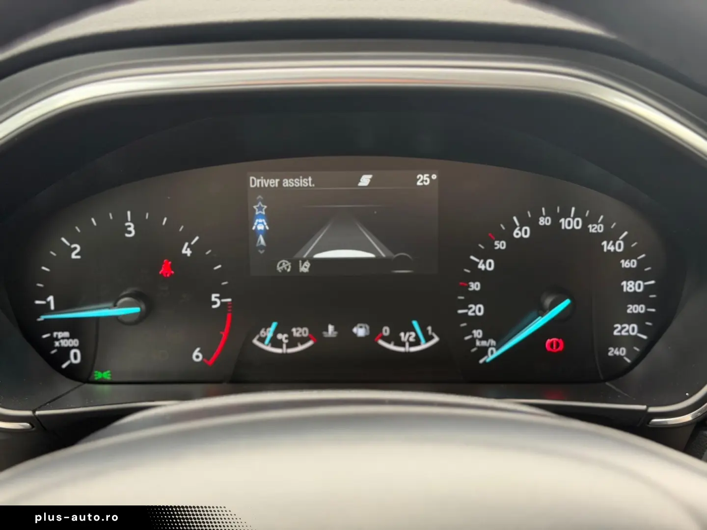 FORD Focus 2023 — imagine 38