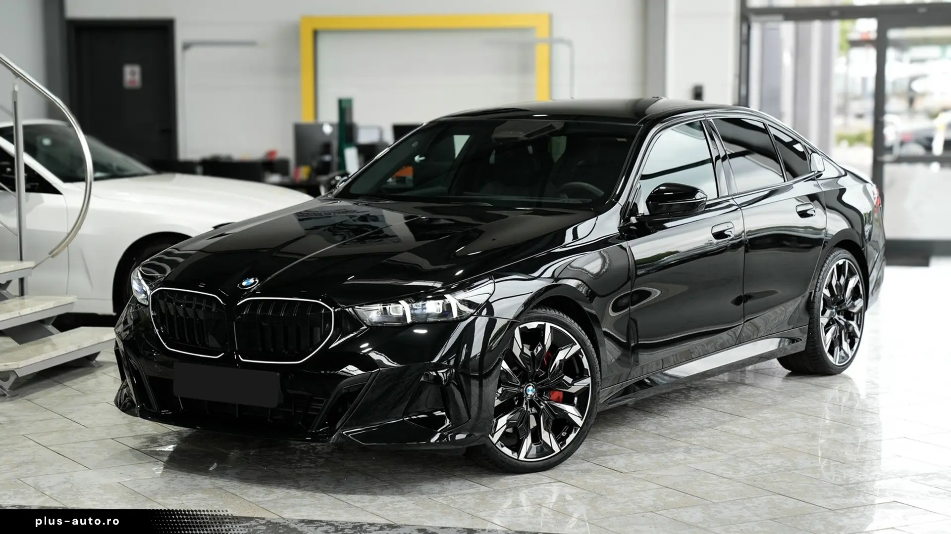 BMW 540d xDrive M Sport PRO 21” Vent B&W   Finanțare Leasing