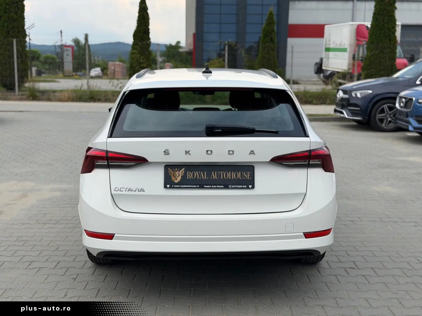 SKODA Octavia 2022 — imagine 10