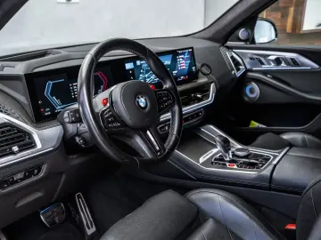 BMW XM Individual Massage B&W