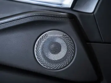 BMW XM Individual Massage B&W
