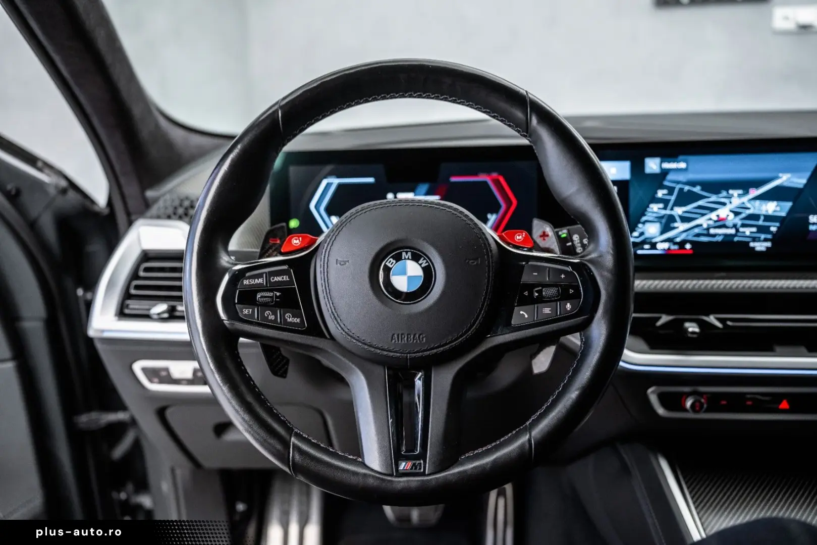 BMW XM Individual Massage B&W