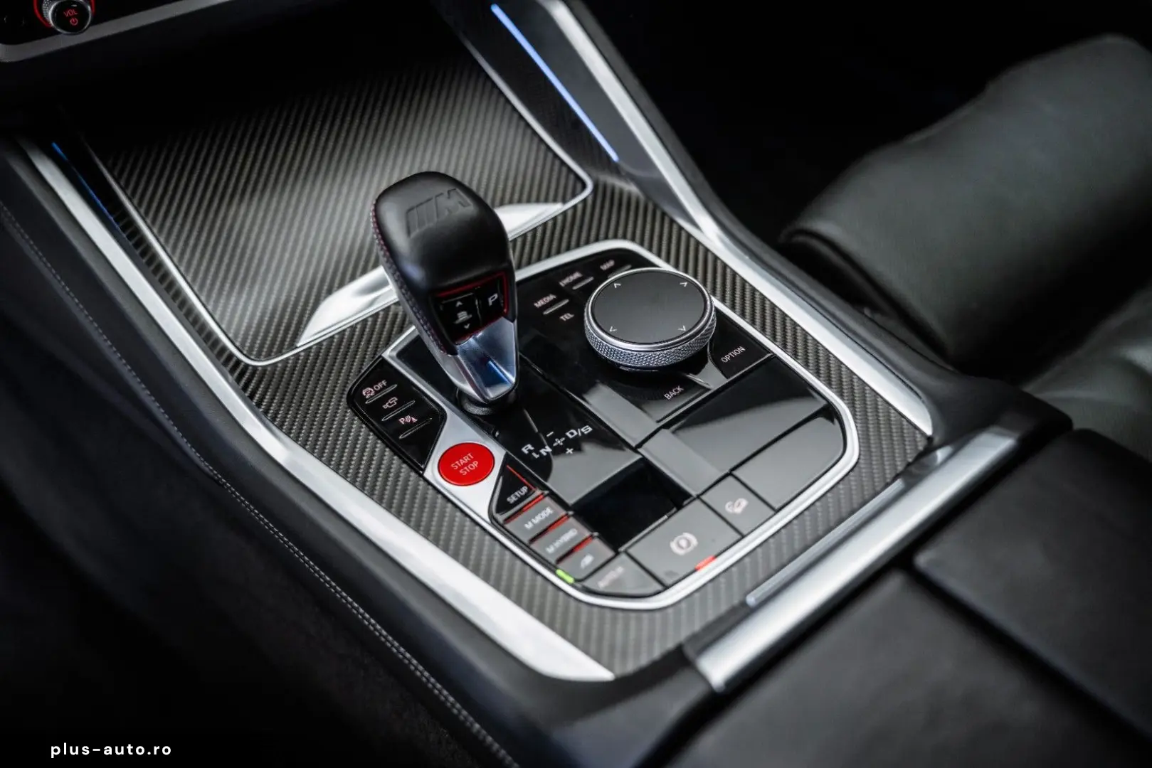 BMW XM Individual Massage B&W