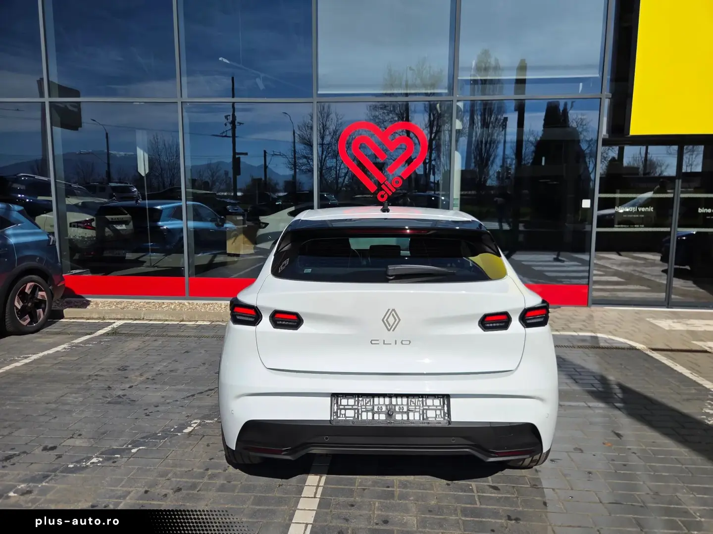 RENAULT Clio 2026 — imagine 23