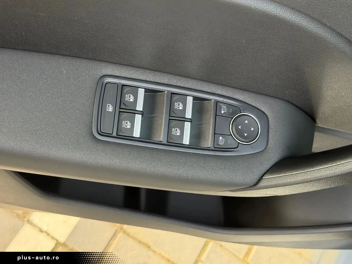 RENAULT Captur 2024 — imagine 22