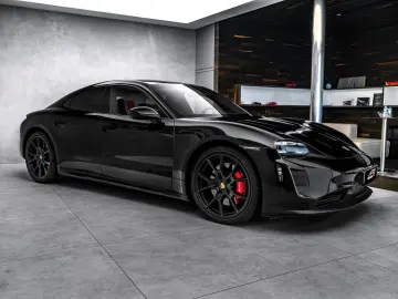 PORSCHE Taycan GTS