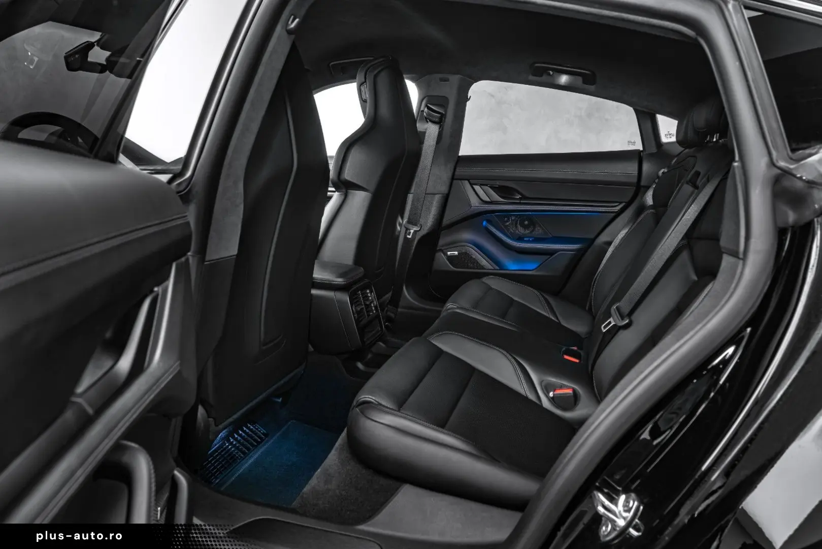PORSCHE Taycan 2022 — imagine 16