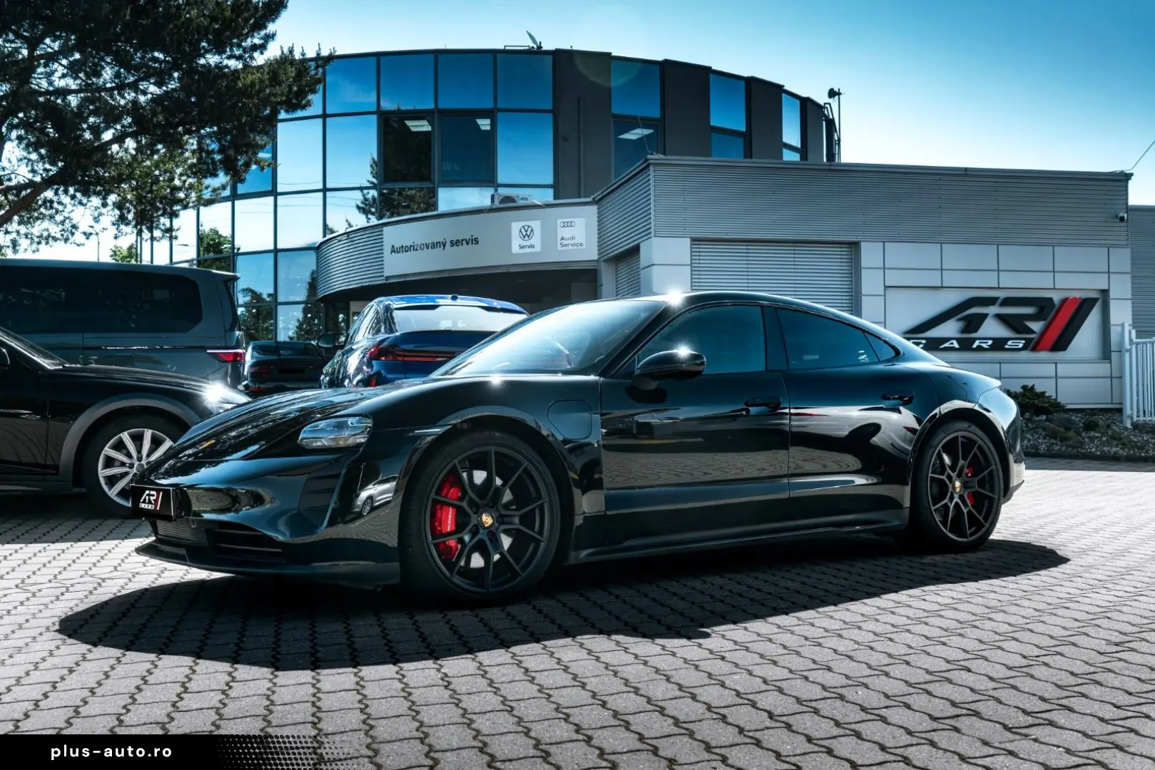 PORSCHE Taycan 2022 — imagine 24