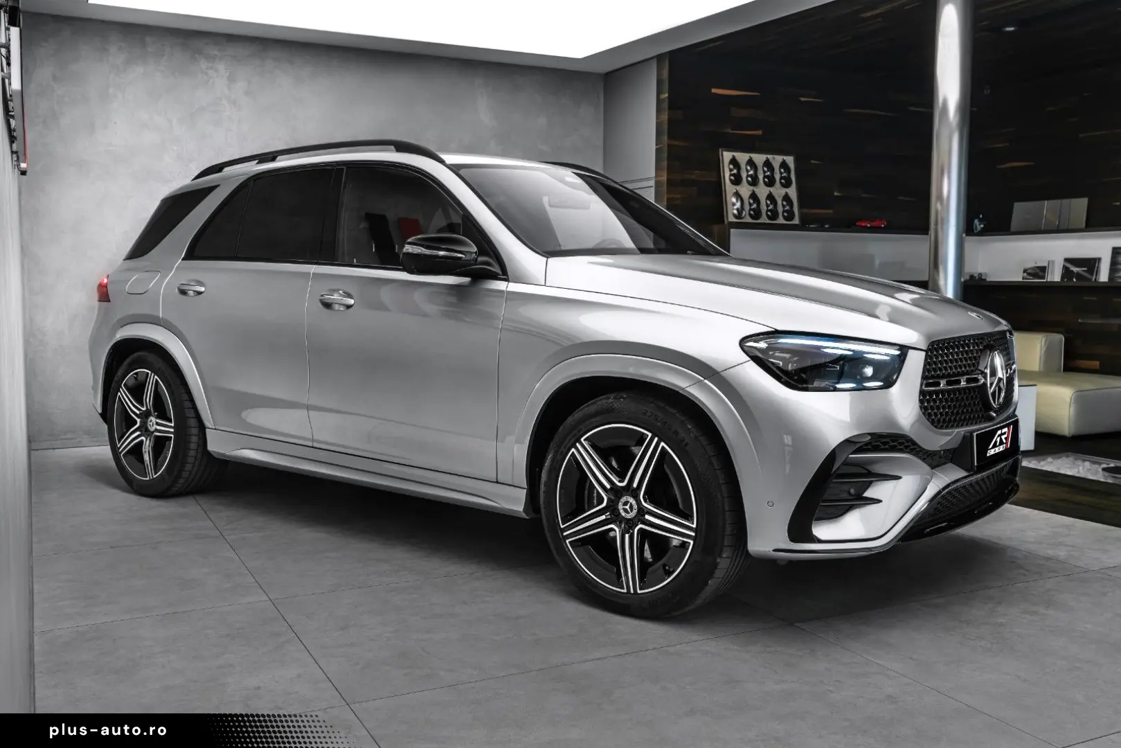 MERCEDES-BENZ GLE 2025 — imagine 4
