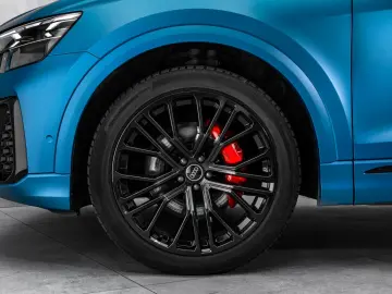 AUDI Q8 50 TDI Q S-line Matrix Stand Luft