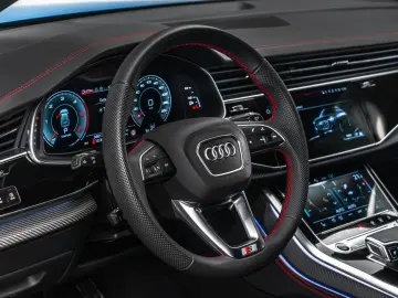 AUDI Q8 50 TDI Q S-line Matrix Stand Luft