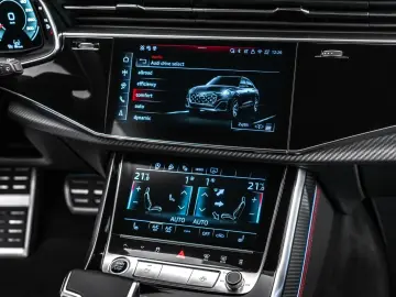 AUDI Q8 50 TDI Q S-line Matrix Stand Luft