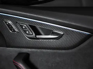 AUDI Q8 50 TDI Q S-line Matrix Stand Luft