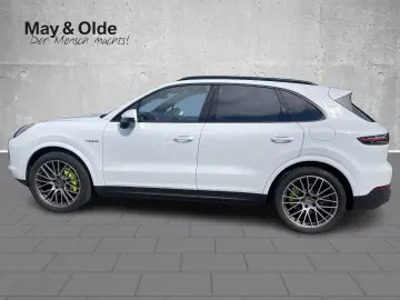 PORSCHE Cayenne E-Hybrid Luftfederung AD Niveau El. Pano