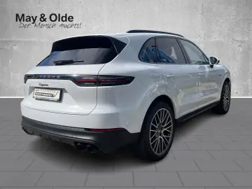 PORSCHE Cayenne E-Hybrid Luftfederung AD Niveau El. Pano