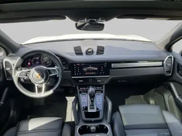 PORSCHE Cayenne E-Hybrid Luftfederung AD Niveau El. Pano