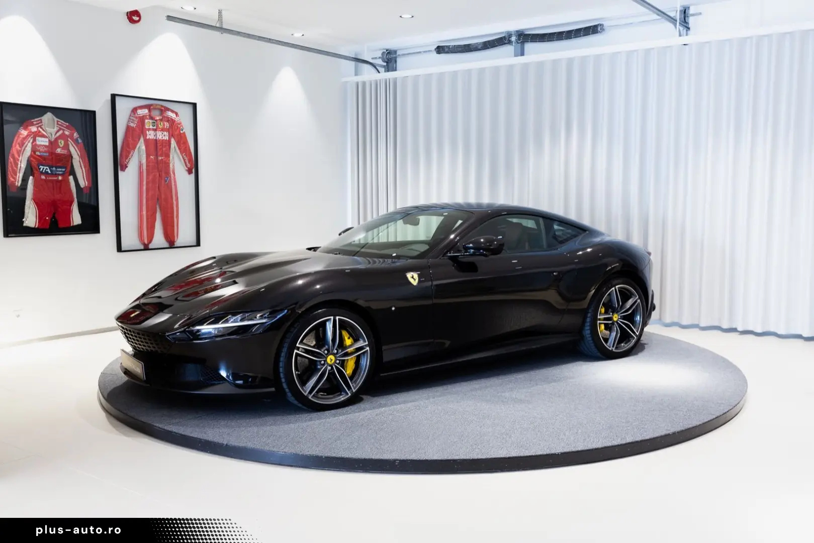 FERRARI Roma