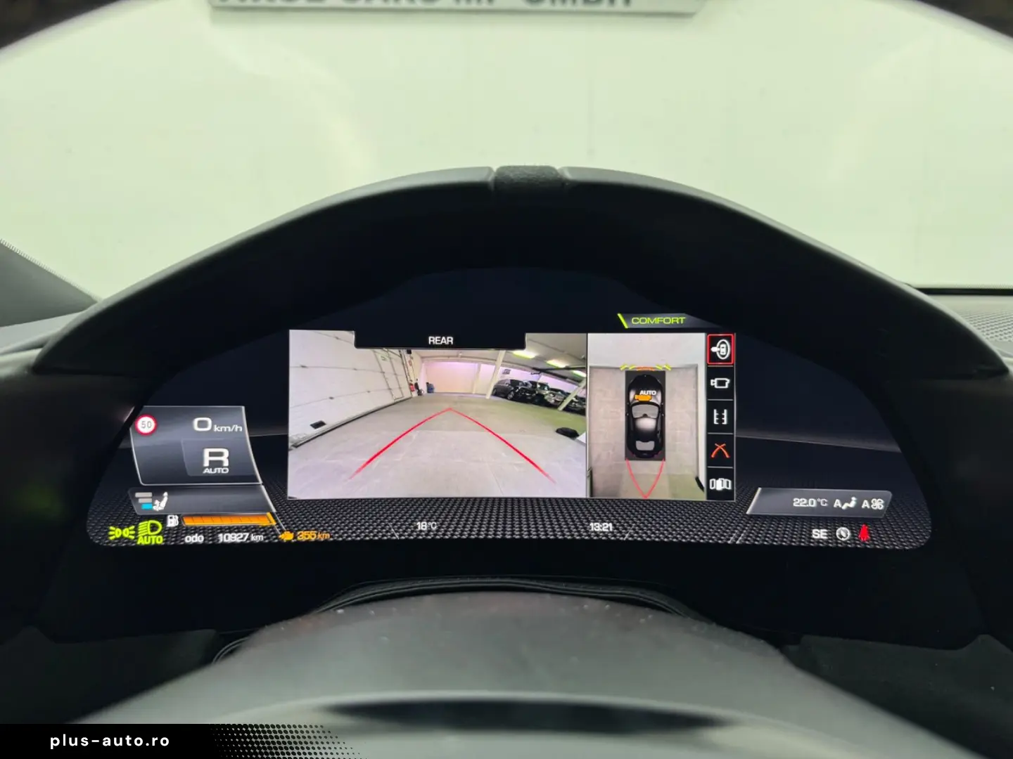FERRARI Roma 3.9 T V8 DCT  Display  Lüftung