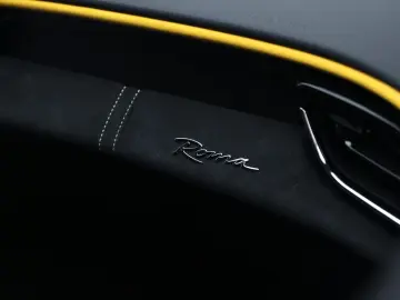 FERRARI Roma      Ferrari Frankfurt