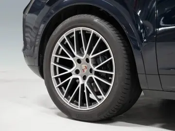 PORSCHE Cayenne Platinum Edition InnoDrive Surround View