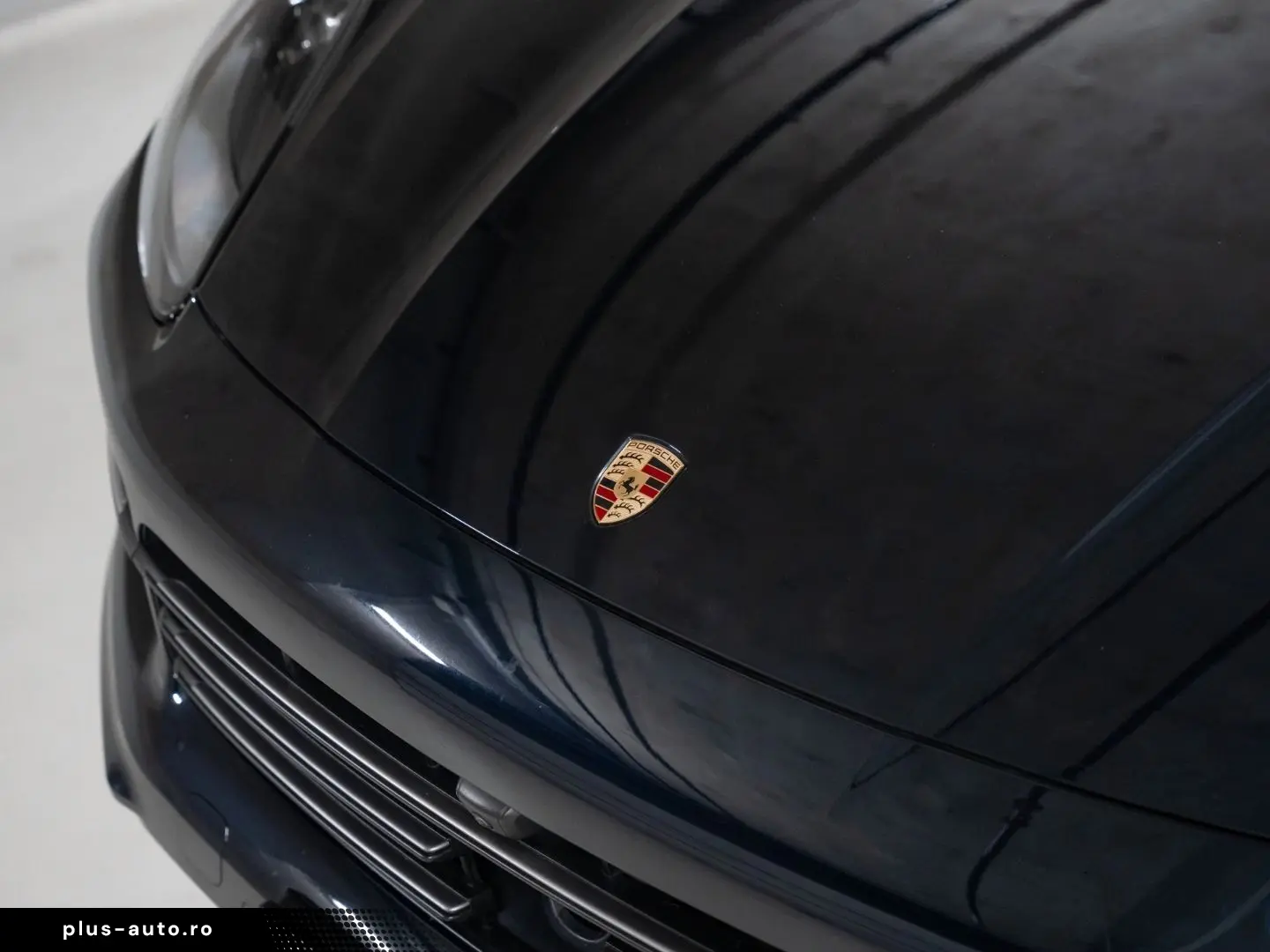 PORSCHE Cayenne 2023 — imagine 15
