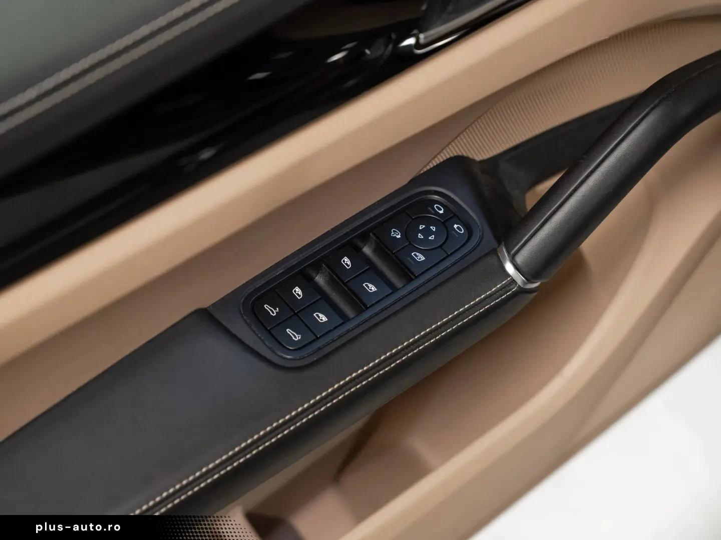 PORSCHE Cayenne 2023 — imagine 22