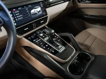 PORSCHE Cayenne Platinum Edition InnoDrive Surround View