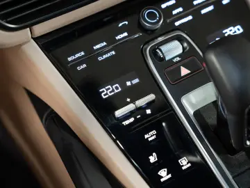 PORSCHE Cayenne Platinum Edition InnoDrive Surround View