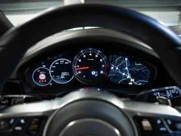 PORSCHE Cayenne Platinum Edition InnoDrive Surround View