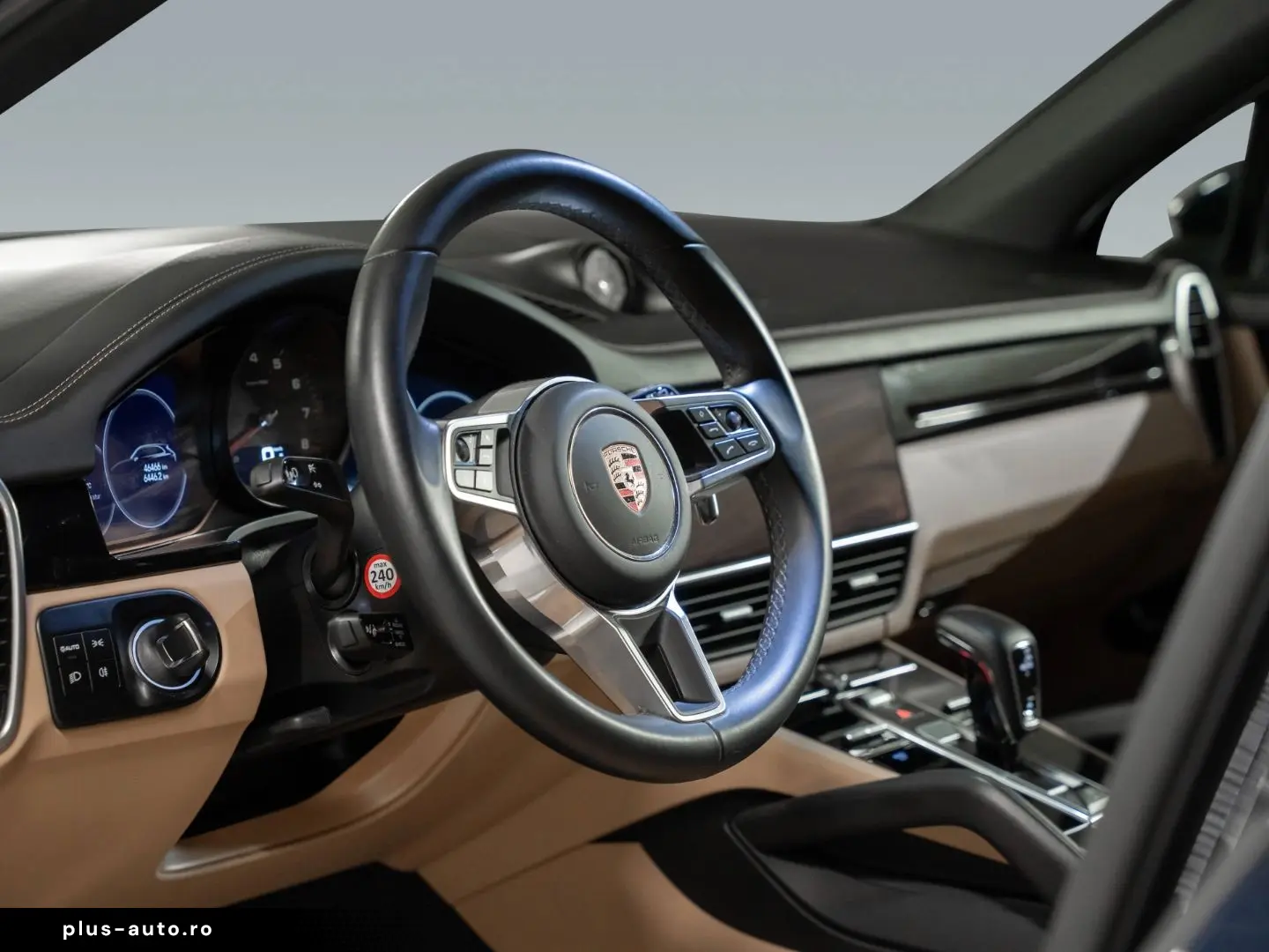 PORSCHE Cayenne 2023 — imagine 29